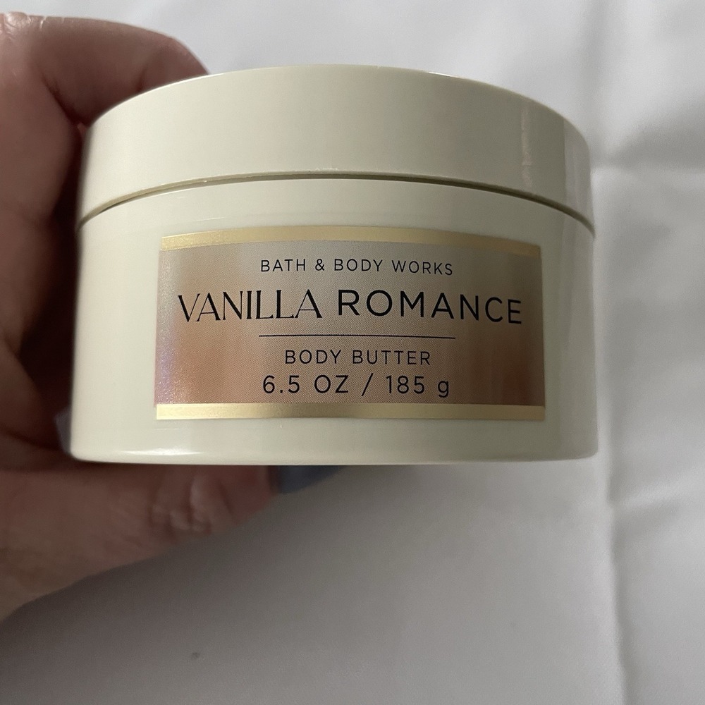 New Bath & Body Works - "VANILLA ROMANCE" - Body Butter - 6.5 oz